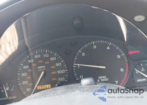 1998 Saturn Sl1 из США, поврежденный, VIN 1G8ZH5281WZ197520